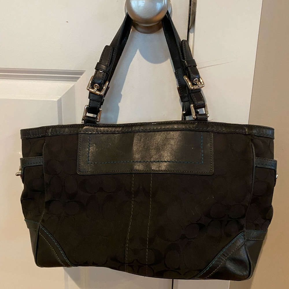 Coach shoulder bag - Picture 2 of 3